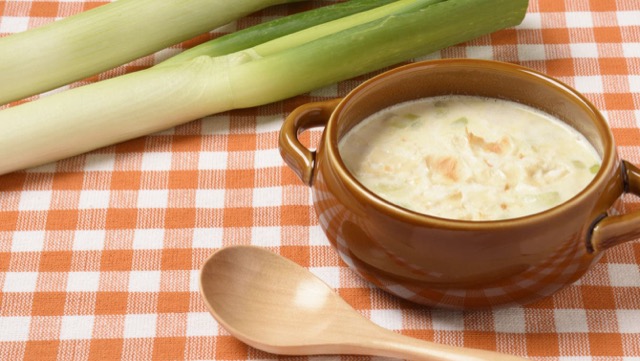 ネギの大量消費レシピ スープ サラダの簡単料理3選 カゴメ株式会社