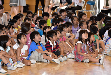 「おなかを元気にする授業」にみんな興味津々！