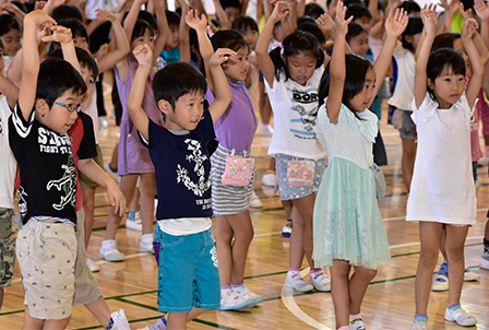 みんなで楽しく「ラブレッタ体操」を踊りました！