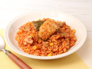 炊飯器で作る！ピーマンの肉詰め　パエリア風