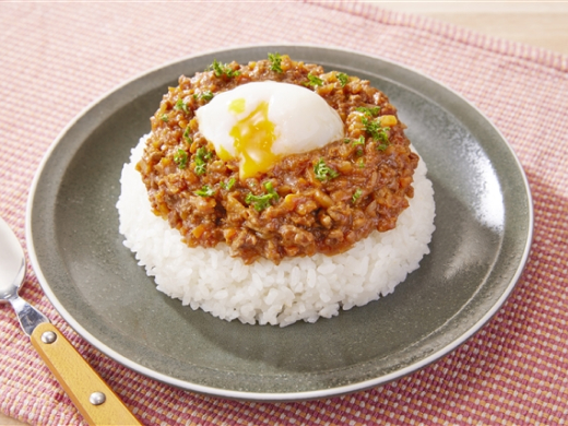 カレーフレークで簡単！キーマカレー