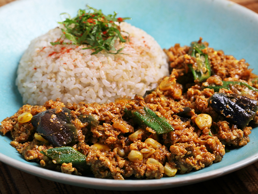 【カレー専門店監修】カラウマ！夏野菜のドライカレー