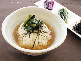 【カゴメヴィーガン】野菜だしのあっさり茶漬け