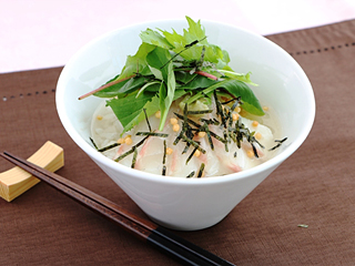 鯛茶漬け ~ベビーリーフ添え~