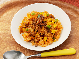 平野レミさん考案 肉派も野菜派もみんなで やみつき焼きケチャップライス カゴメ株式会社 平野レミさん考案 肉派も野菜派もみんなで やみつき焼きケチャップライス カゴメ株式会社