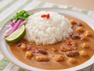 野菜と豆のマッサマンカレー