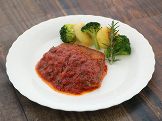 牛肉のソテーピッツァイオーラ風(ピザ職人風)