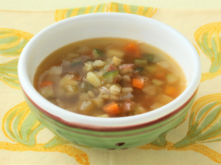 大麦と野菜のスープ