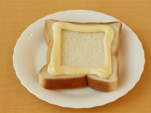 平日の朝食に 包丁いらずのピザトースト