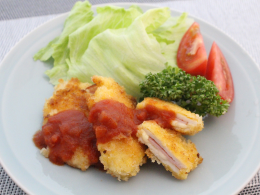 フランス風カツレツ トマトソース添え