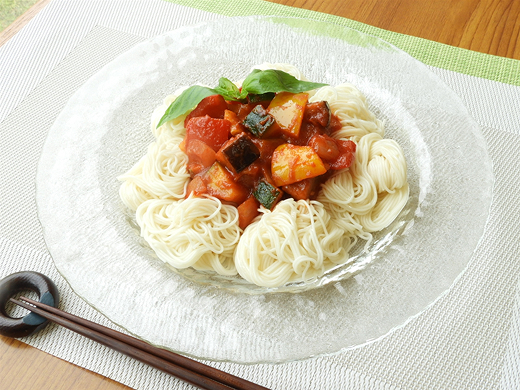 ごろごろ野菜のトマトつゆ そうめん