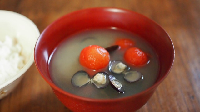 ミニトマトとしじみの味噌スープのレシピ