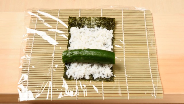 デコ寿司は意外と簡単！初心者でも作りやすいレシピ＆巻き方の画像