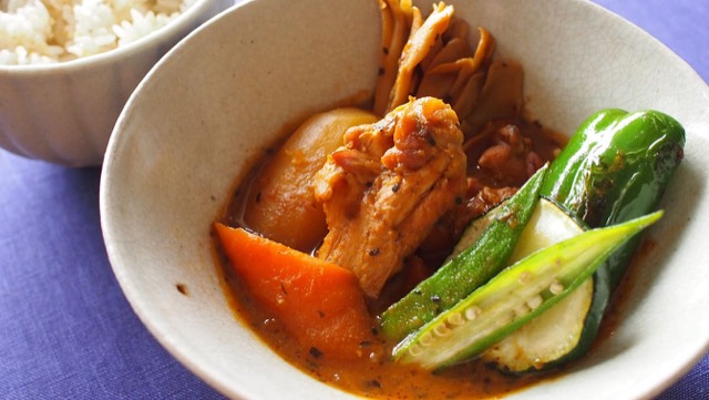 たっぷり野菜とチキンのスープカレーのレシピ たっぷり野菜とチキンのスープカレーのレシピ