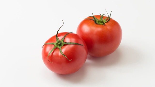 トマトは1つの花の中に雄しべと雌しべがある