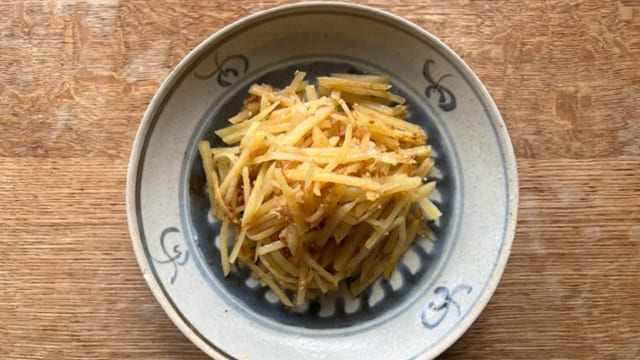 じゃがいも炒めるだけレシピ！プロ直伝ご飯が進む梅かつおソテー