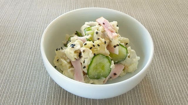 里芋ポテトサラダのプロレシピ！レンジ5分で完成＆下処理不要