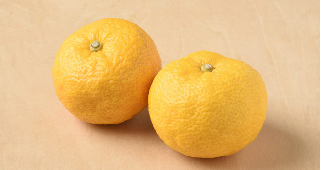 冬至には厄払いや無病息災を願ってゆず湯に入る