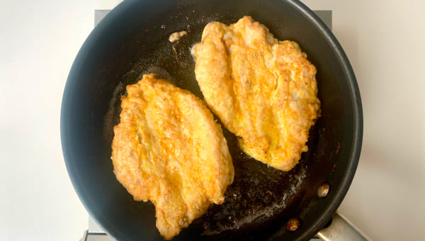 焼き色が付いたら裏返して焼く