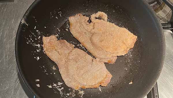 ひっくり返してもう片面も焼く