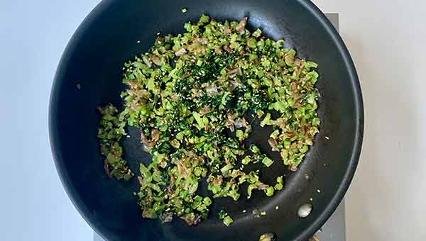 醤油で味を調える