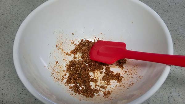 あえ衣の材料を混ぜる