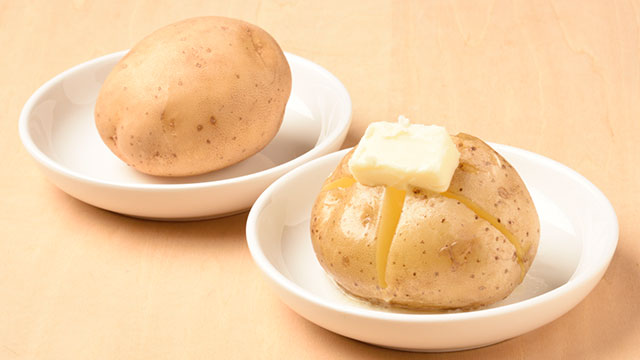 茹でずにレンジで！ホクホクのじゃがバターの簡単レシピ