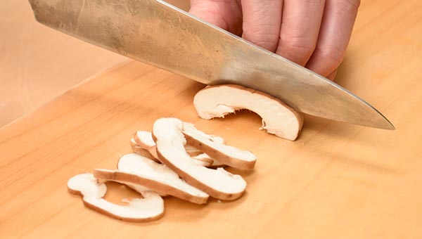 かさを薄切りにする かさを薄切りにする