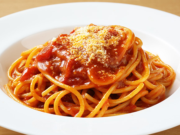 トマトとニンニクのスパゲッティ