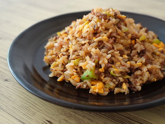 10分で簡単！ソースチャーハン