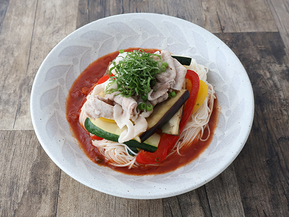 豚肉と夏野菜のトマトそうめん