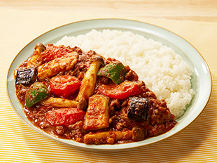 冷凍トマトでおいしく！きのこと野菜のキーマカレー