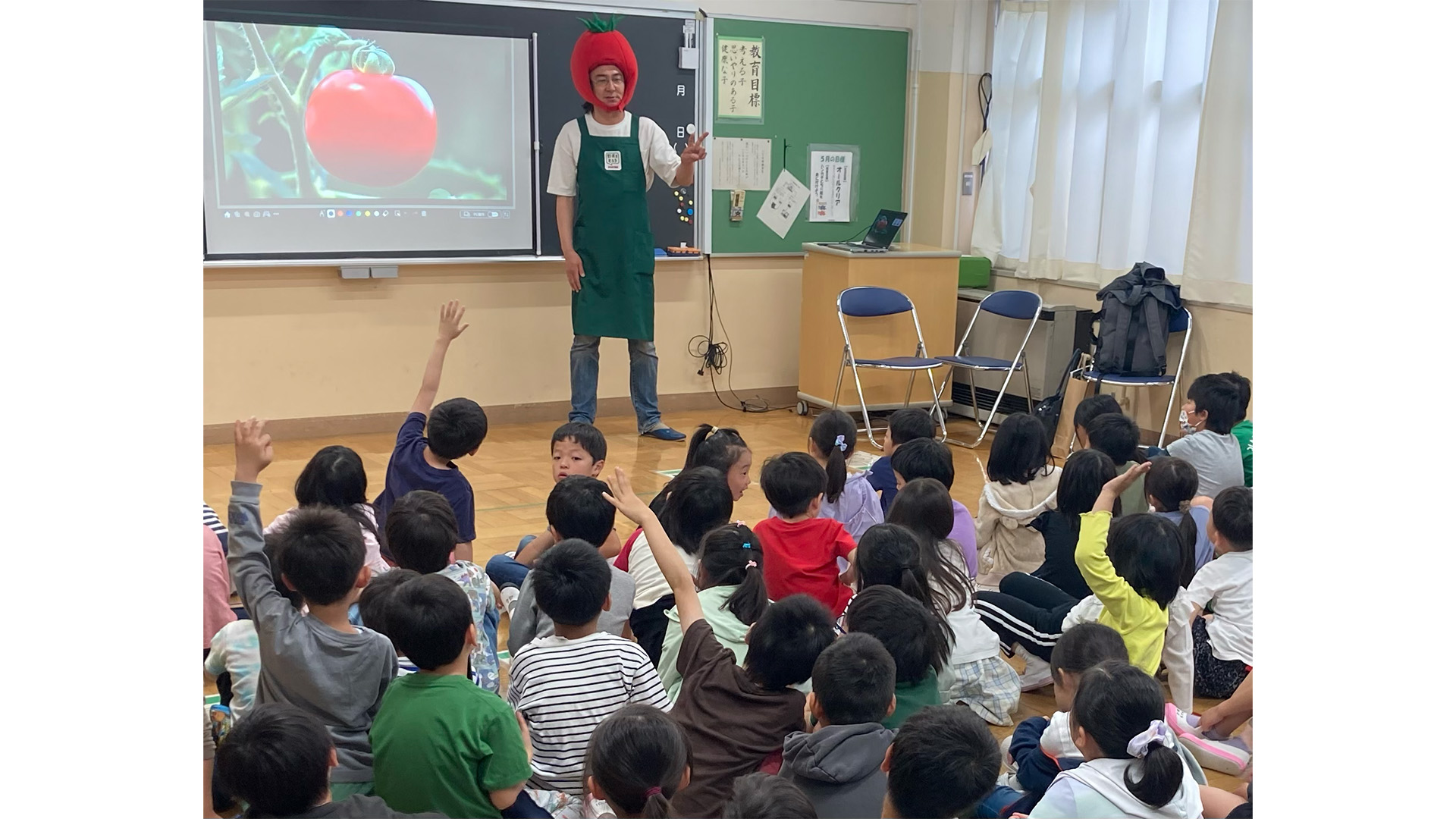 小学校での「学び・育てる」を支援。品川区立大井第一小学校にてトマト苗定植を実施 shinagawa ooi daiichi 1.jpg